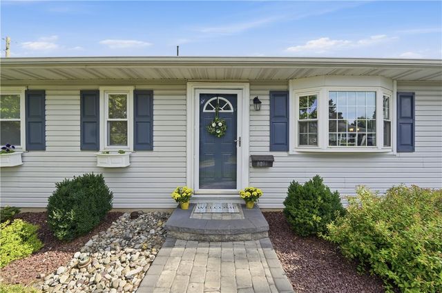 4251 Oakleigh Road, South Whitehall Twp, PA 18104