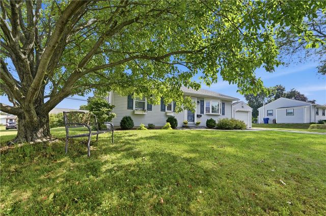 4251 Oakleigh Road, South Whitehall Twp, PA 18104