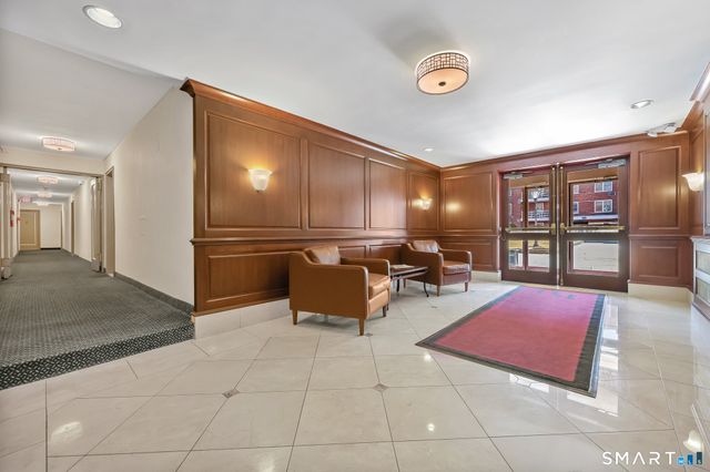 52 Lafayette Place 1F, Greenwich, CT 06830