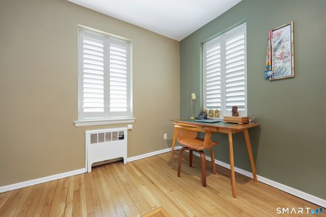 52 Lafayette Place 1F, Greenwich, CT 06830