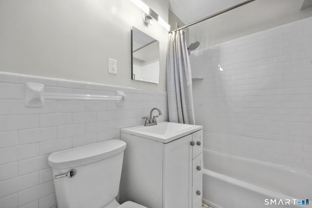 52 Lafayette Place 1F, Greenwich, CT 06830