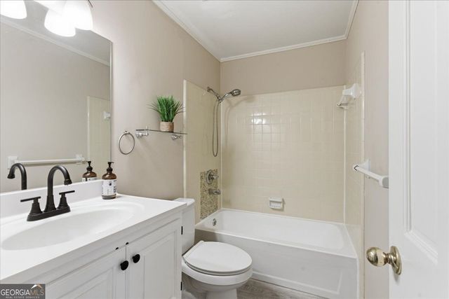 2178 Carlyle Drive NE, Marietta, GA 30062