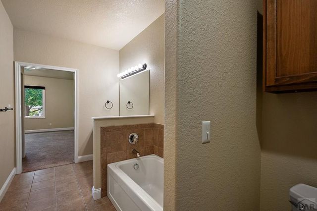 1908 Lynda Lane, Pueblo, CO 81008