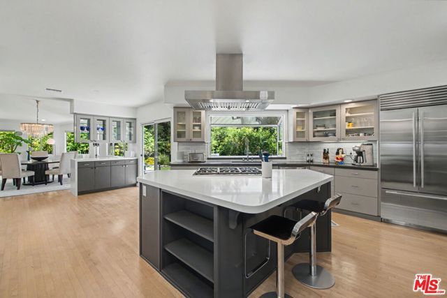 12004 Briarvale Lane, Studio City (los Angeles), CA 91604