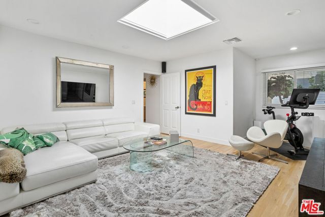 12004 Briarvale Lane, Studio City (los Angeles), CA 91604