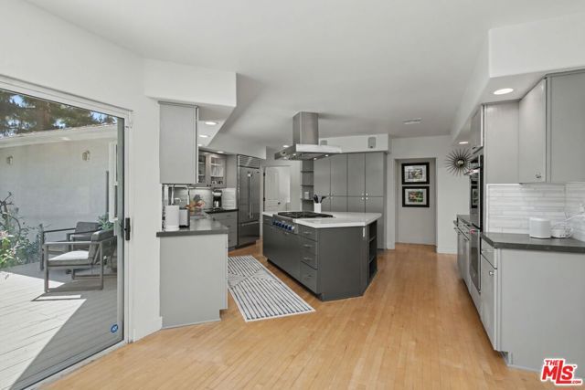 12004 Briarvale Lane, Studio City (los Angeles), CA 91604