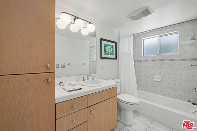 12004 Briarvale Lane, Studio City (los Angeles), CA 91604