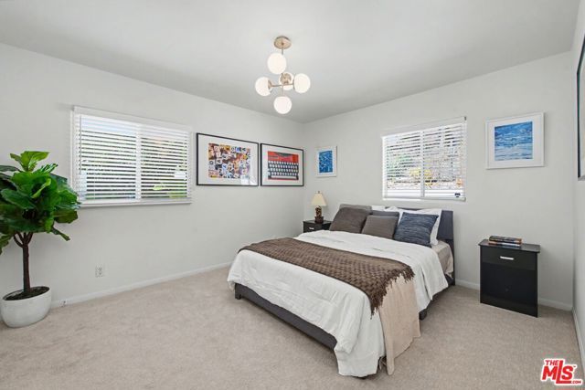 12004 Briarvale Lane, Studio City (los Angeles), CA 91604