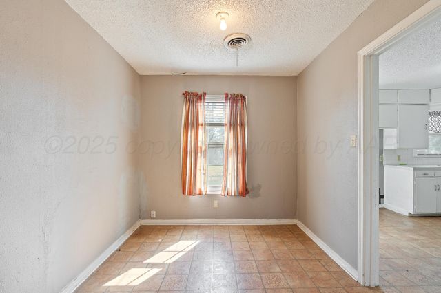 4243 SW 14TH Avenue, Amarillo, TX 79106