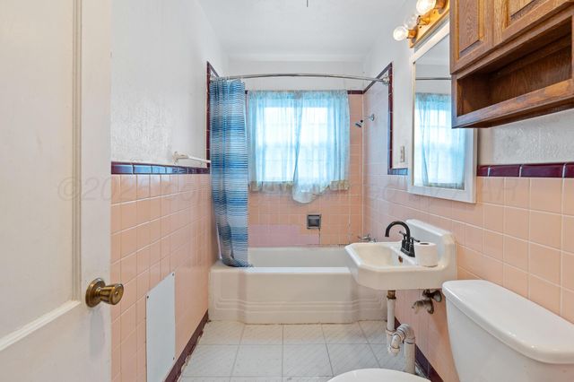 4243 SW 14TH Avenue, Amarillo, TX 79106