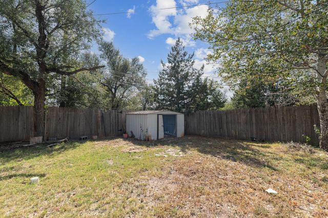 4243 SW 14TH Avenue, Amarillo, TX 79106