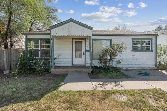 4243 SW 14TH Avenue, Amarillo, TX 79106