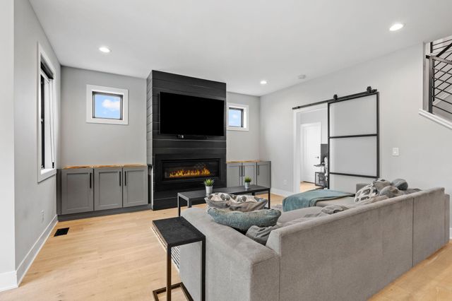 4052 Alabama Avenue S, Saint Louis Park, MN 55416