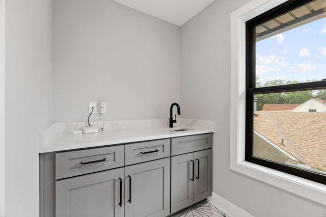4052 Alabama Avenue S, Saint Louis Park, MN 55416