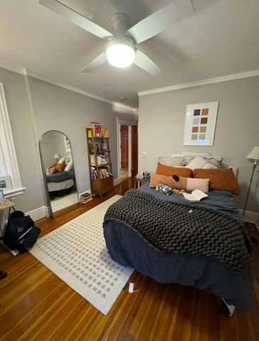 1572 Mass Ave 55, Cambridge, MA 02138
