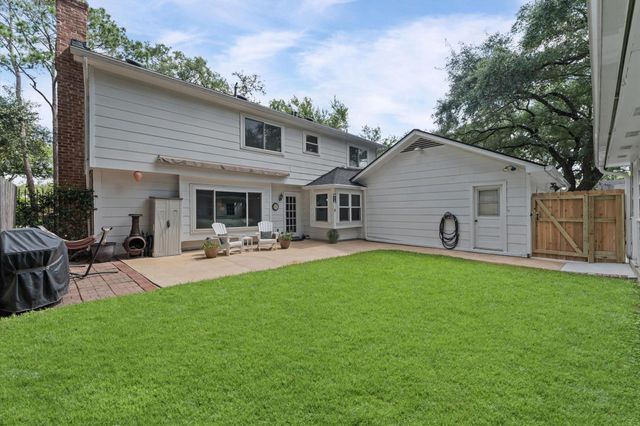 3030 Broadmoor Drive, Sugar Land, TX 77478