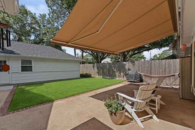 3030 Broadmoor Drive, Sugar Land, TX 77478