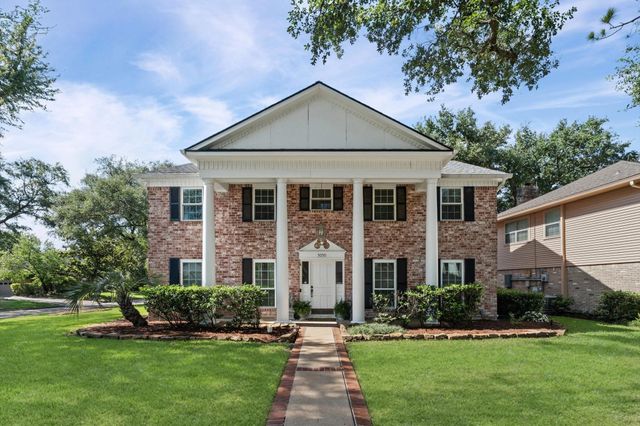 3030 Broadmoor Drive, Sugar Land, TX 77478