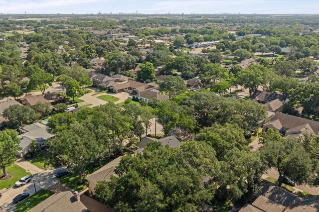 3030 Broadmoor Drive, Sugar Land, TX 77478