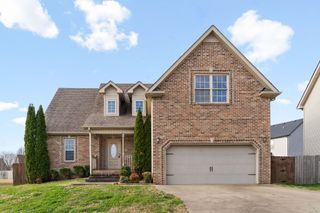1328 Southwood Court, Clarksville, TN 37042