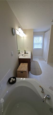 44 Churchill Manor Court, Monroe, OH 45044