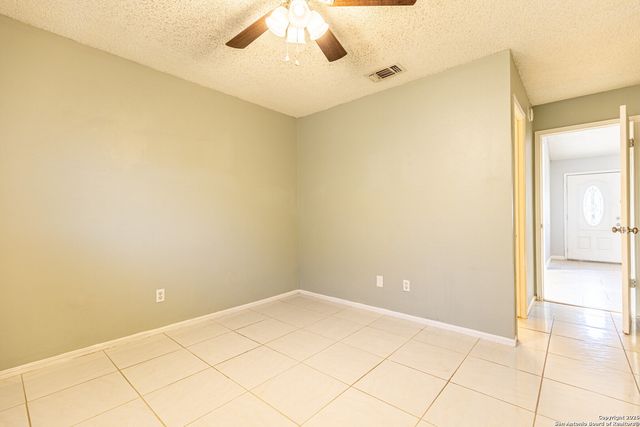 2914 Jardines, San Antonio, TX 78237