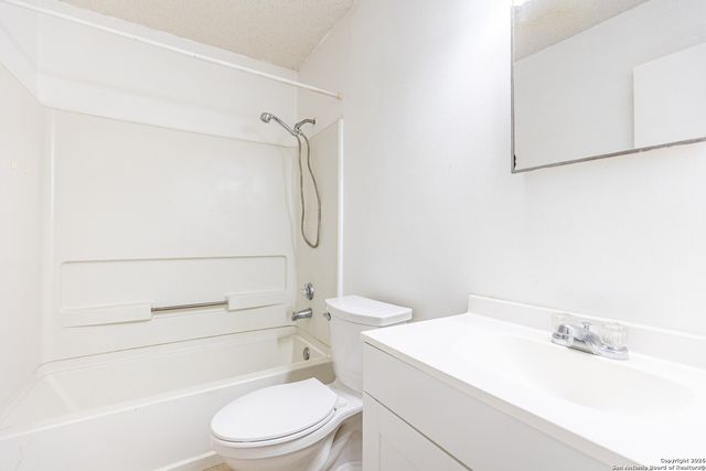 2914 Jardines, San Antonio, TX 78237