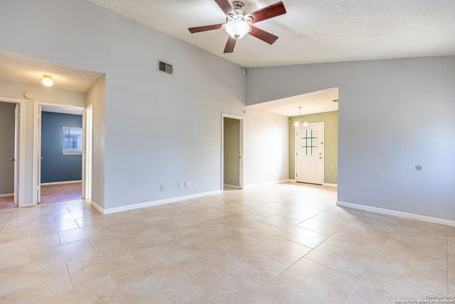 2914 Jardines, San Antonio, TX 78237