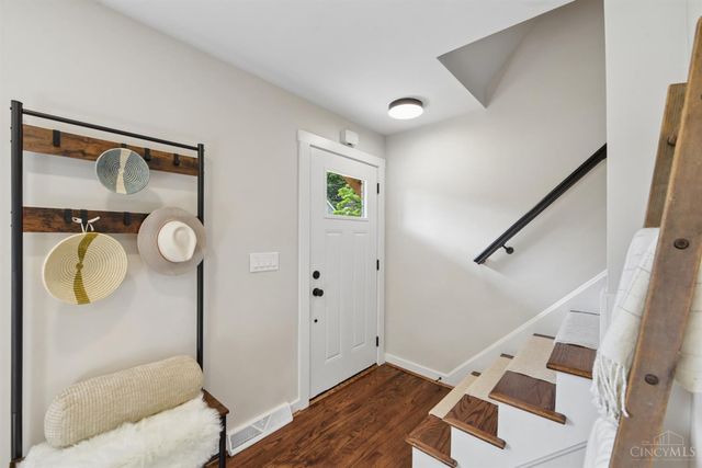 7112 Summit Avenue, Madeira, OH 45243