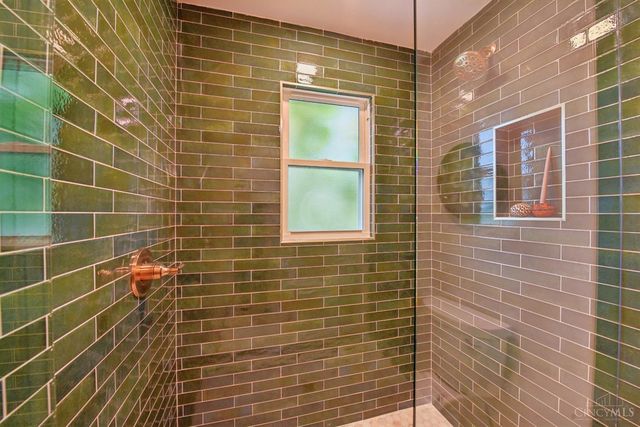 7112 Summit Avenue, Madeira, OH 45243