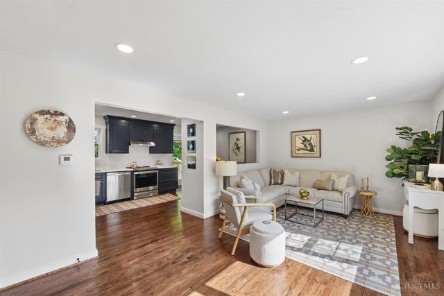 7112 Summit Avenue, Madeira, OH 45243