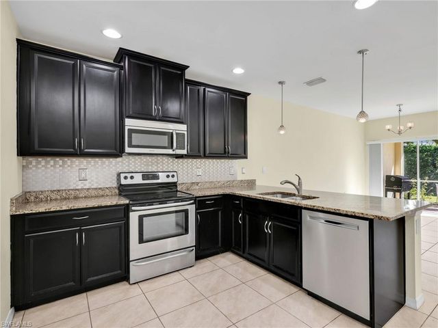 3886 Tilbor CIR, Fort Myers, FL 33916