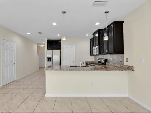 3886 Tilbor CIR, Fort Myers, FL 33916