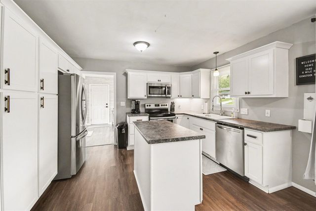 1040 6 Mile Road, Comstock Park, MI 49321