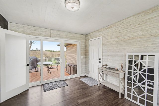 1040 6 Mile Road, Comstock Park, MI 49321
