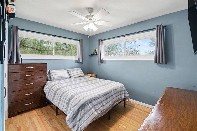 1040 6 Mile Road, Comstock Park, MI 49321