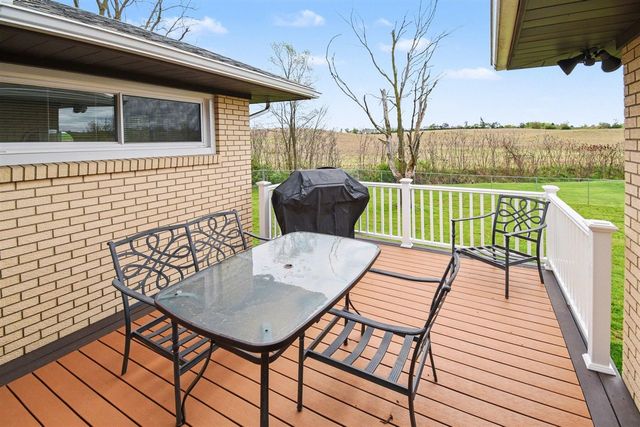 1040 6 Mile Road, Comstock Park, MI 49321