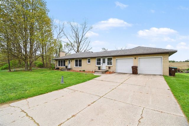 1040 6 Mile Road, Comstock Park, MI 49321