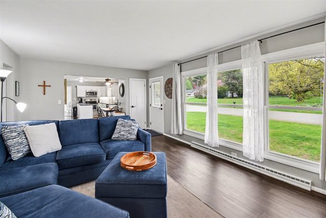 1040 6 Mile Road, Comstock Park, MI 49321