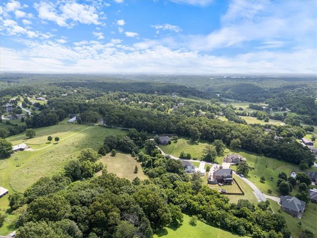13787 Colline Road, Bentonville, AR 72712