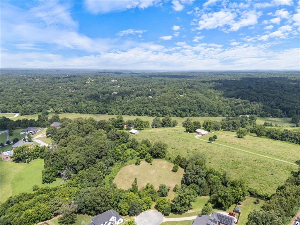 13787 Colline Road, Bentonville, AR 72712