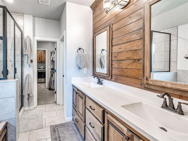 9140 NW 117th Street, Yukon, OK 73099