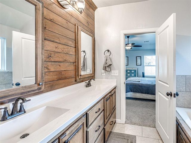 9140 NW 117th Street, Yukon, OK 73099