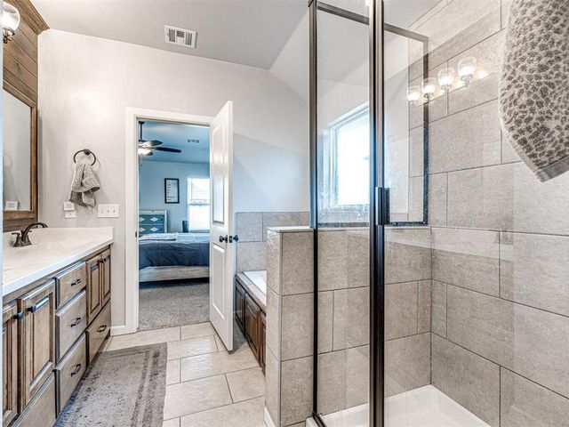 9140 NW 117th Street, Yukon, OK 73099