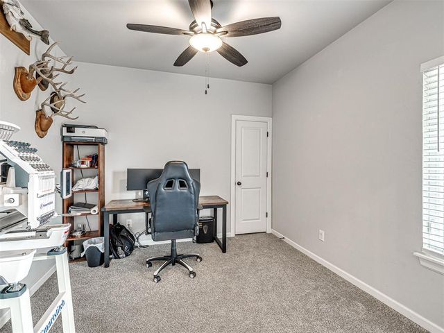 9140 NW 117th Street, Yukon, OK 73099