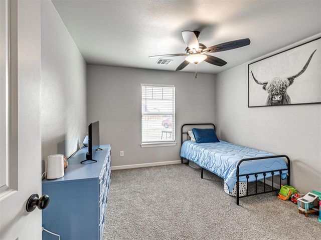 9140 NW 117th Street, Yukon, OK 73099