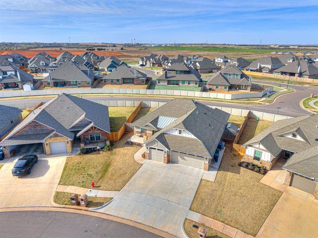 9140 NW 117th Street, Yukon, OK 73099