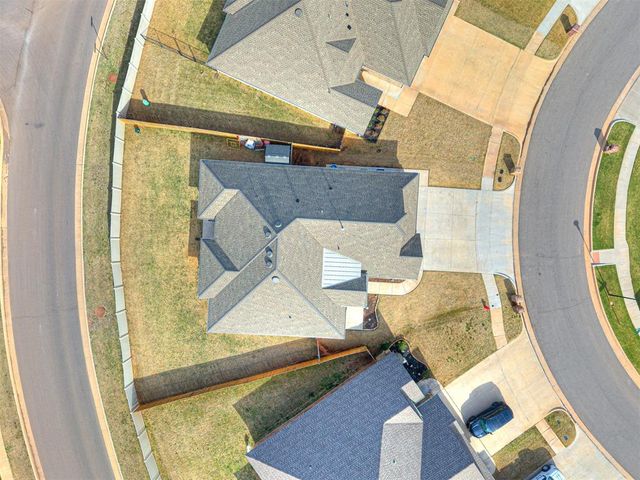 9140 NW 117th Street, Yukon, OK 73099