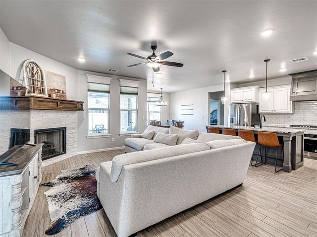 9140 NW 117th Street, Yukon, OK 73099