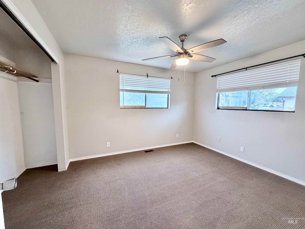 507 Tindall Ave, Mountain Home, ID 83647 photo 5